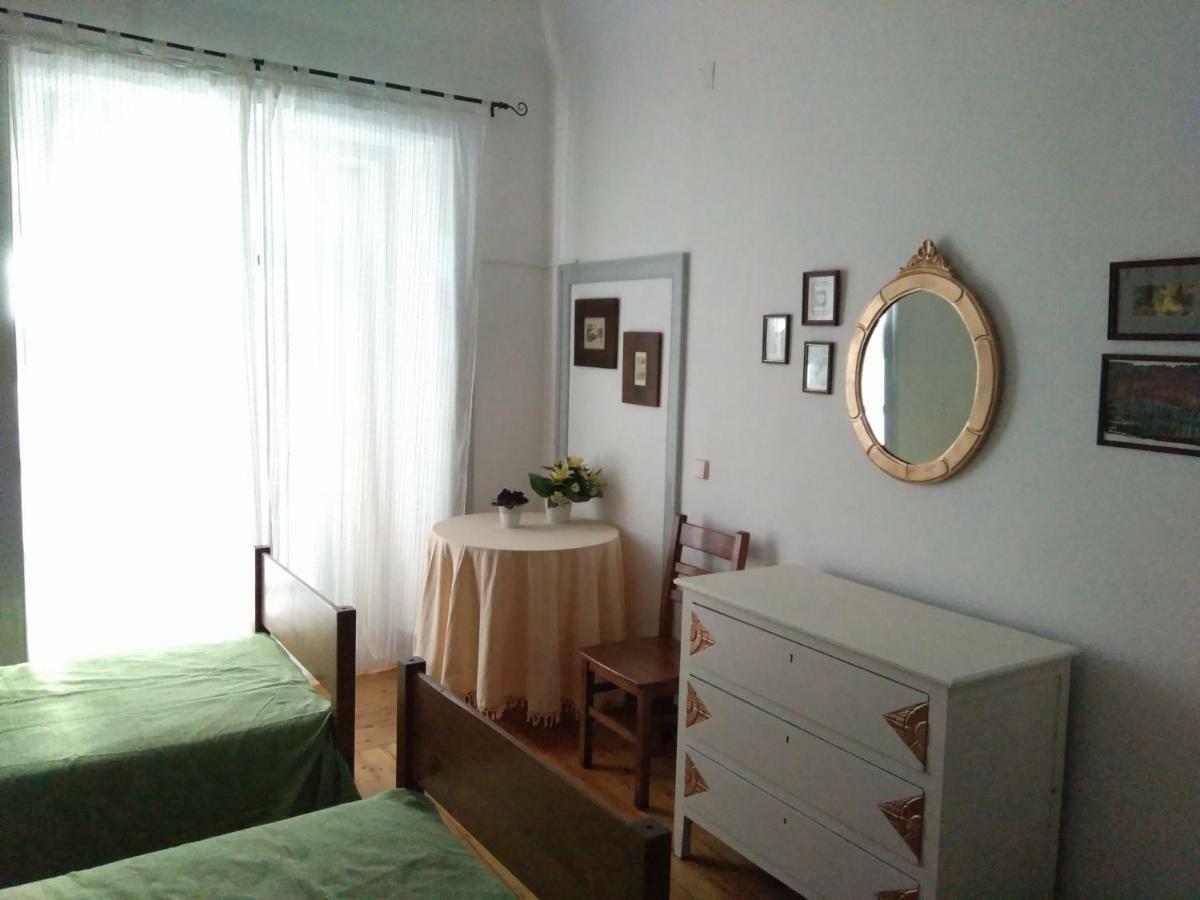 Hostel Raymundo เอโวรา ภายนอก รูปภาพ
